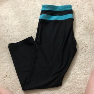 cropped athletic leggings
